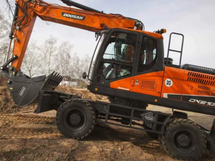 Колесный экскаватор Doosan DX 210W