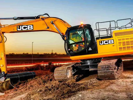 Экскаватор гусеничный JCB JS300