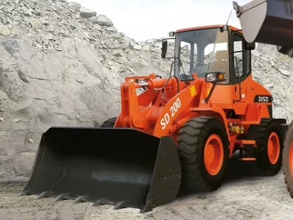 Фронтальный погрузчик Doosan SD200